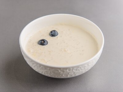 Каша рисовая с голубикой