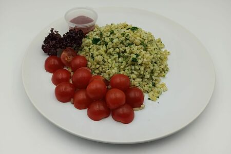 Табуле с томатами черри