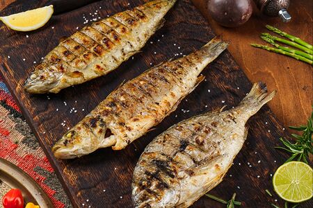 Форель радужная на мангале