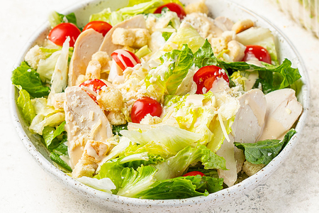 Цезарь с курицей