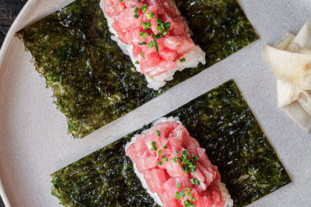 Открытый ролл с тунцом Bluefin