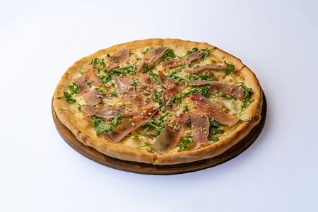 Пицца классическая Прошутто и руккола