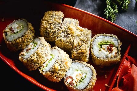 Ролл горячий Цезарь