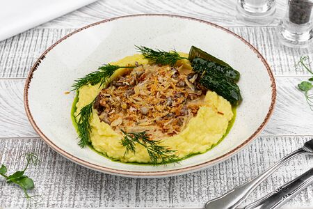 Бефстроганов с телятиной