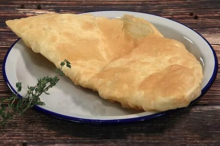 Чебурек с бараниной