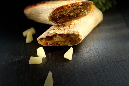 Курочка с ананасом и моцареллой