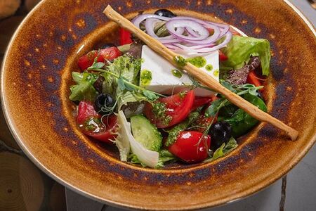 Салат греческий