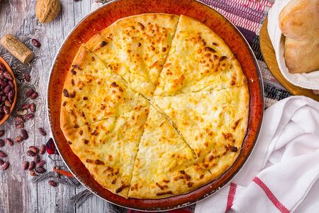 Хачапури по-мегрельски