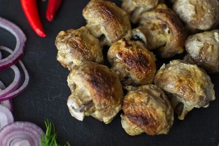 Грибы на мангале