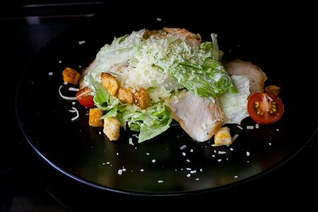 Цезарь с курицей