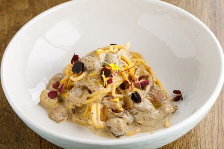 Грибная паста с трюфельным соусом