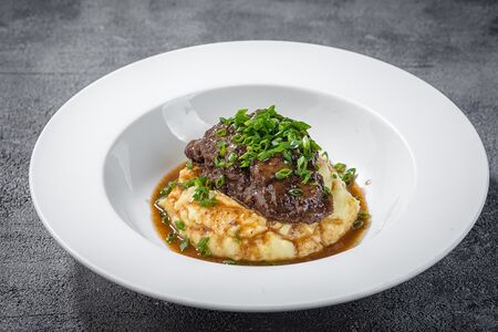 Щечки теленка