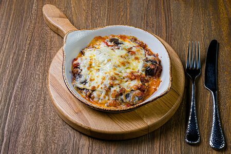 Аджапсандали с сыром на кеци