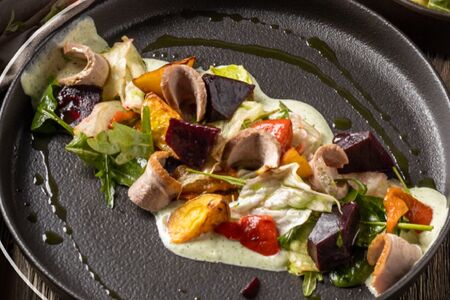 Салат с уткой в русском стиле