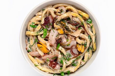 Wok лапша с морским коктейлем №9