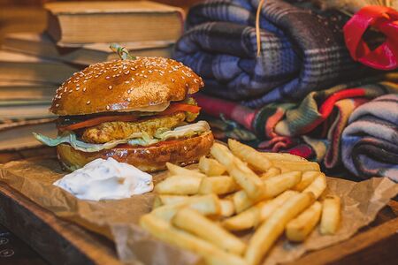 Чикен Бургер