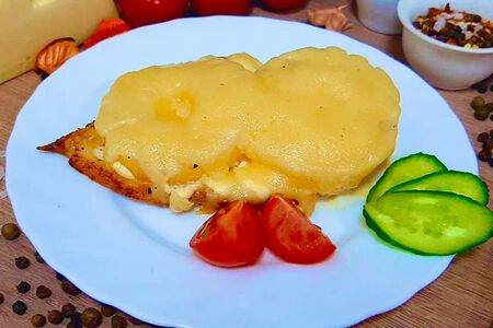 Грудка куриная с ананасом и сыром