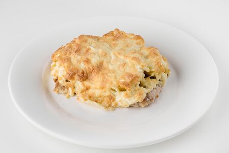 Курица запеченная под сырным соусом