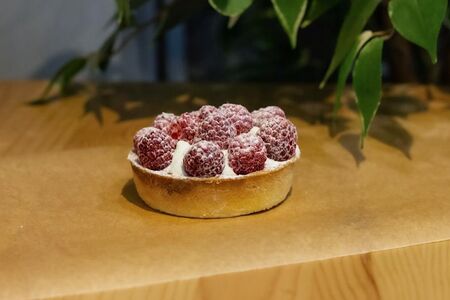 Тарталетка малиновая