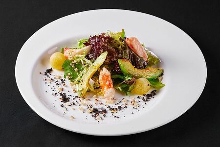 Салат с камчатским крабом и авокадо