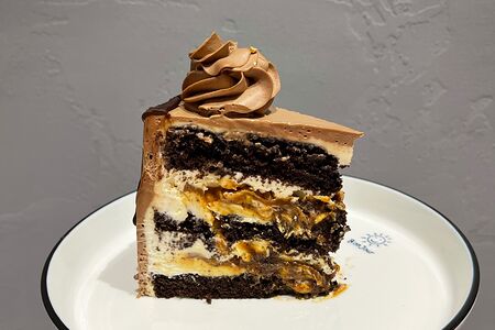 Торт Сникерс