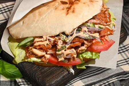 Гирос по-деревенски с курицей 