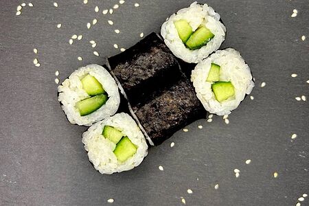 Маки с огурцом