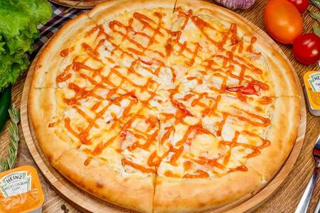 С курицей на пышном тесте