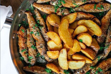 Жареная барабулька с картофелем