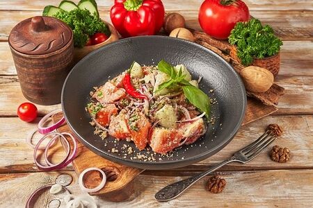 Салат по-грузински