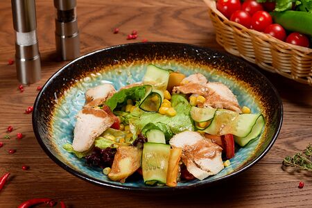 Fresh salad Chiken