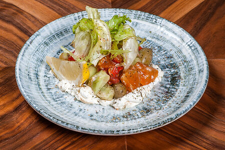 Салат Греческий с сырным кремом