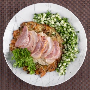 Хашбраун с грибами в сливочном соусе с беконом