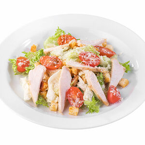 Салат Цезарь с курицей