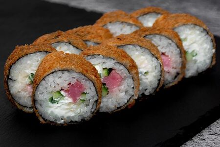 Ролл темпура с тунцом