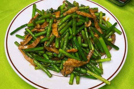 Мясо с ростками чеснока №217/2