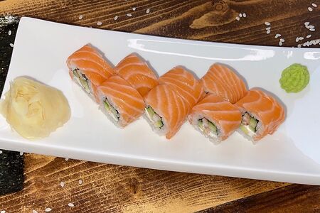 Ролл Филадельфия с угрем