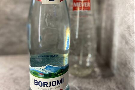 Минеральная природная вода Borjomi газированная