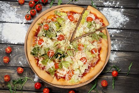 Пицца Цезарь с курицей