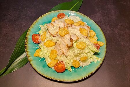 Цезарь с курицей