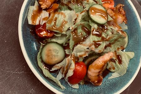 Салат с креветками