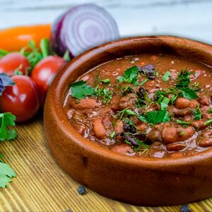 Лобио в горшочке