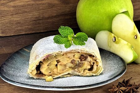 Штрудель яблочный