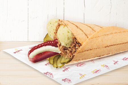 Рулле с сосиской кнакерс