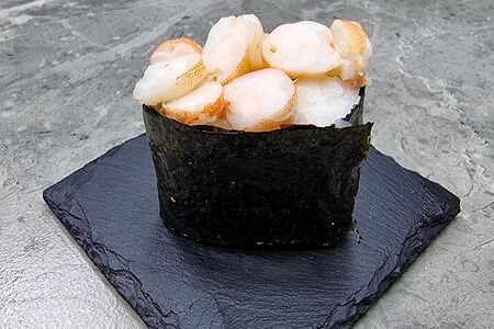 Гункан с креветкой