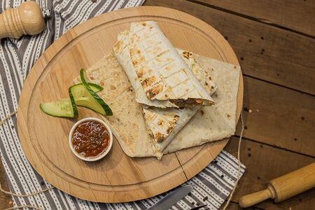 Шаверма на мангале с бараниной