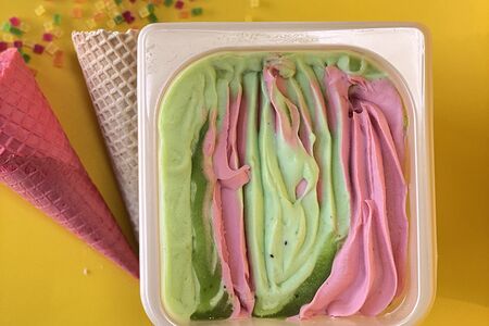 Мороженое Клубника-киви в мини-ванне