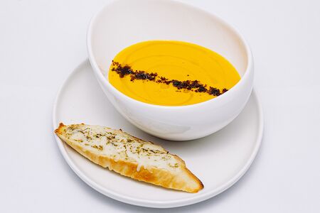 Тыквенный крем-суп с креветками