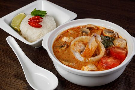 Суп Том-ям с морепродуктами