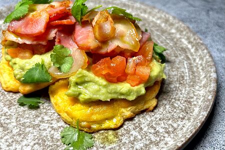 Кукурузные решти с хрустящим беконом